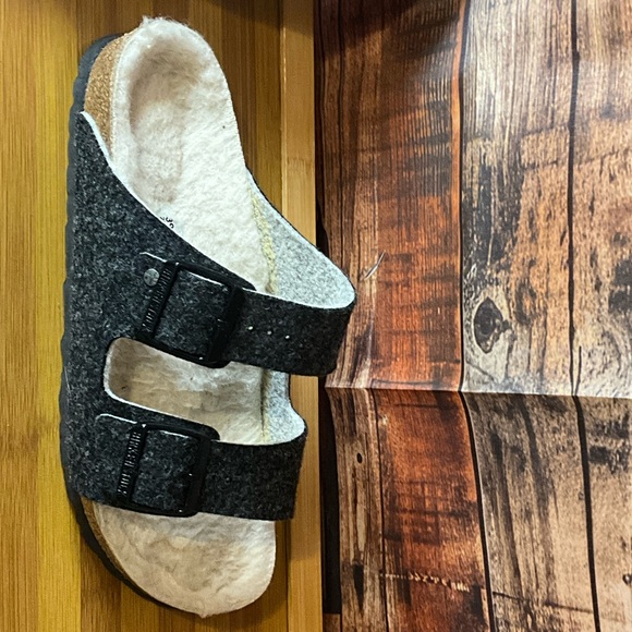 Birkenstock Women's Black Sandals - Picture 5 of 8